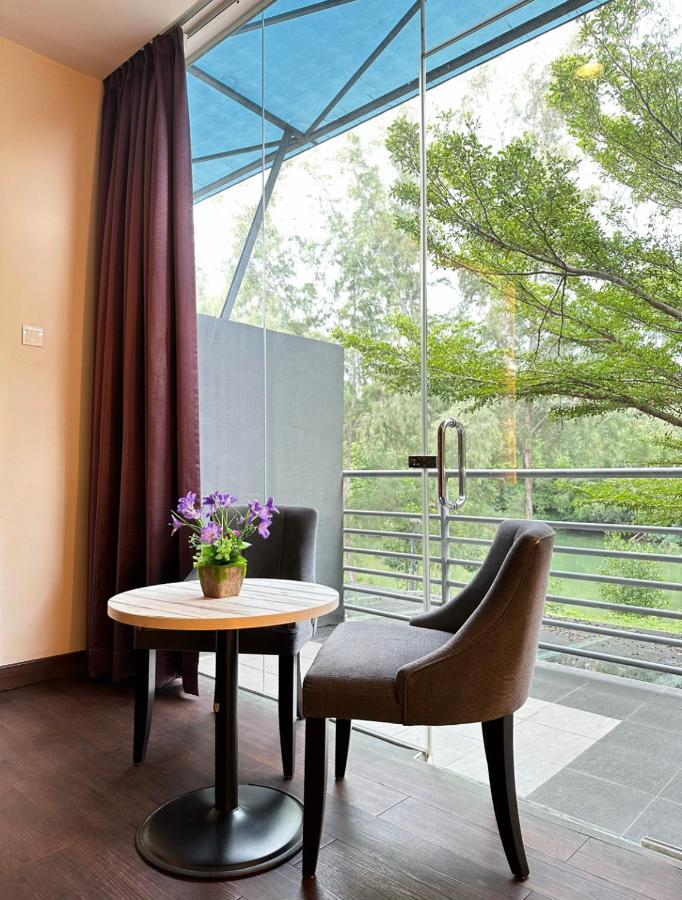 Waterfront Boutique Hotel Port Dickson Exterior foto