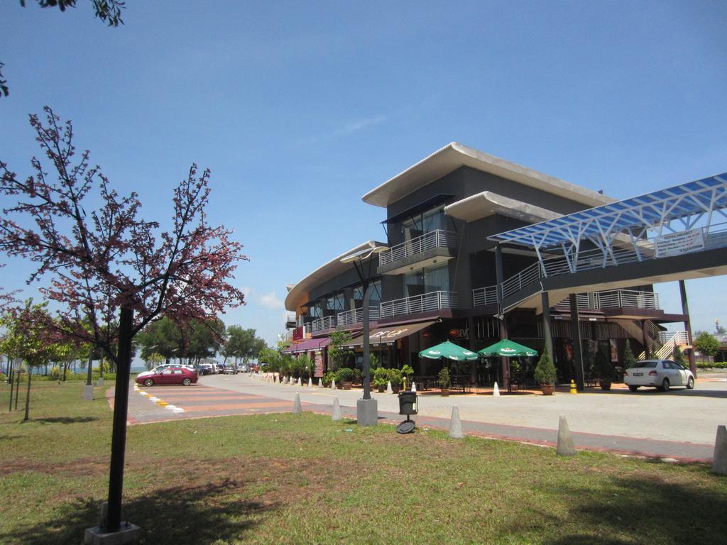 Waterfront Boutique Hotel Port Dickson Exterior foto